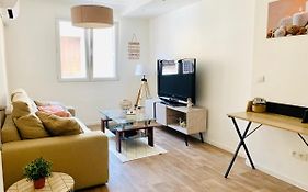 Thuir, Charmante Maison T2 Climatisee